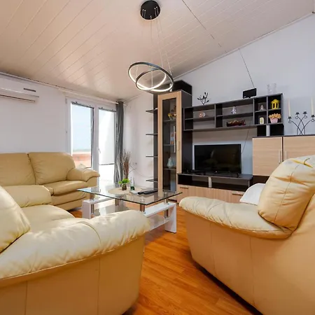 Apartman Amazing In *