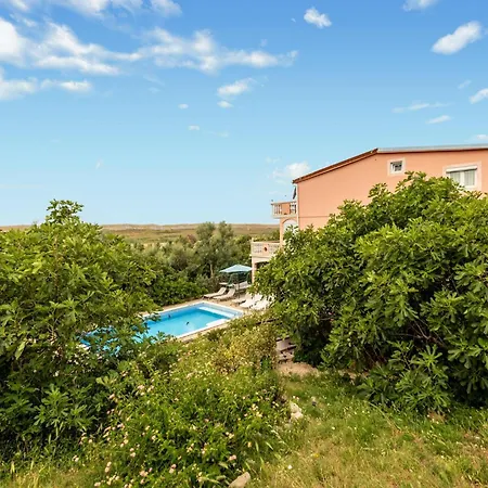 Cozy In With Swimming Pool * Stara Vas